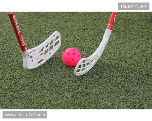 小球员刘昔玥:曲棍球有趣,学会与队友配合更重要 小球员刘昔玥:曲棍球有趣,学会与队友配合更重要