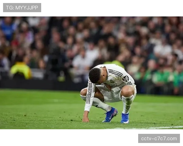 瓦伦西亚球迷辱骂姆巴佩，赛场安全措施引发关注